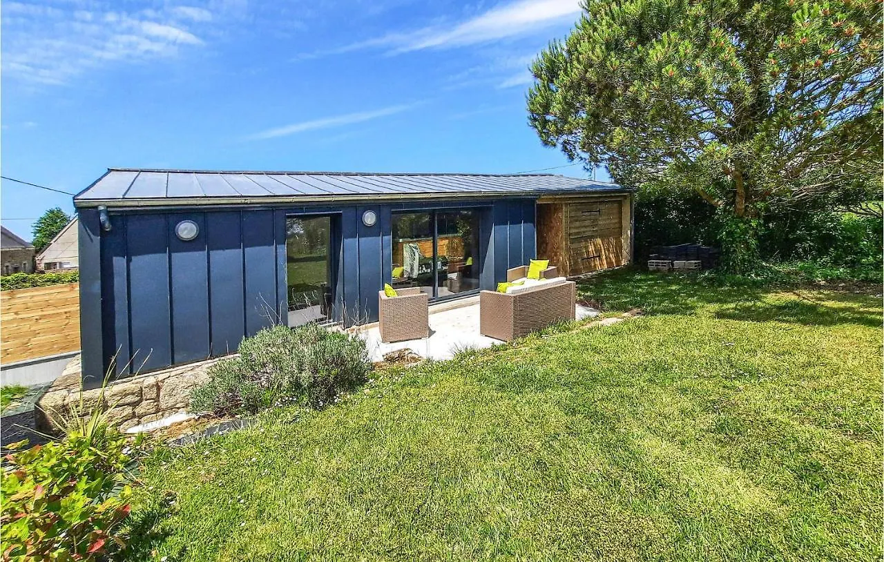 5 Bedroom Stunning Home In Kerlouan 0*,  Frankreich