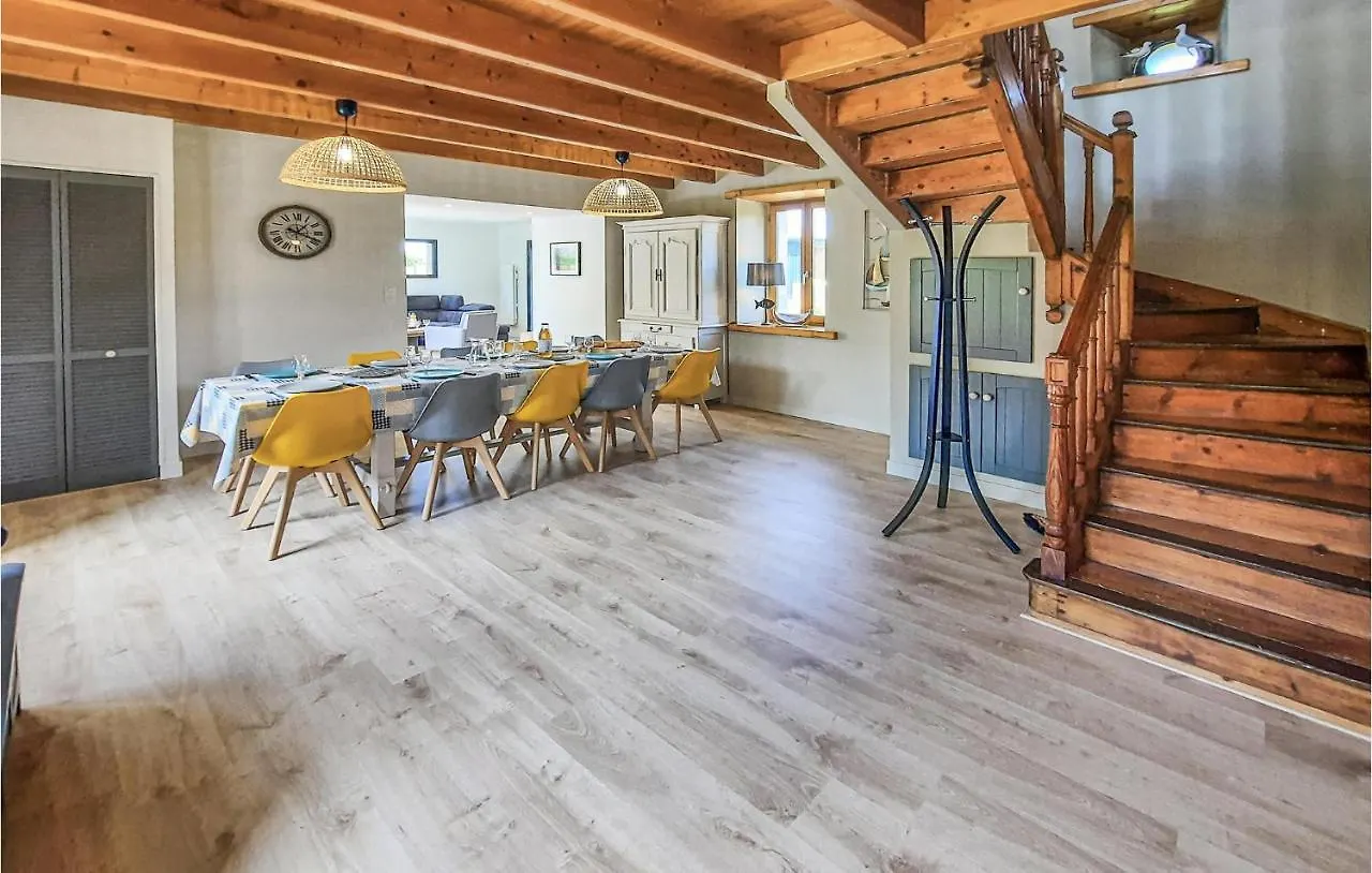 5 Bedroom Stunning Home In Kerlouan